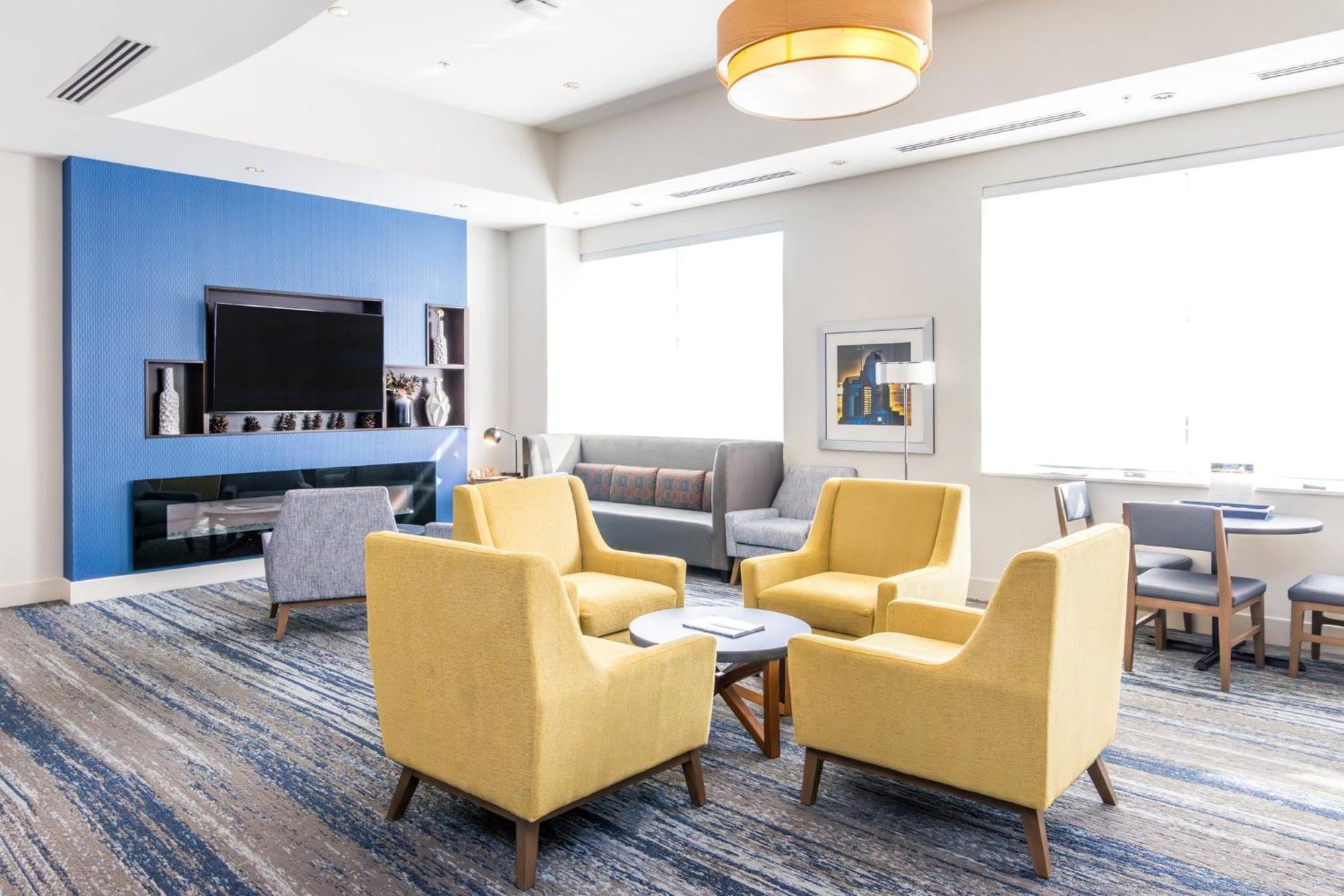 Holiday Inn Express & Suites Downtown Louisville By Ihg Exterior foto